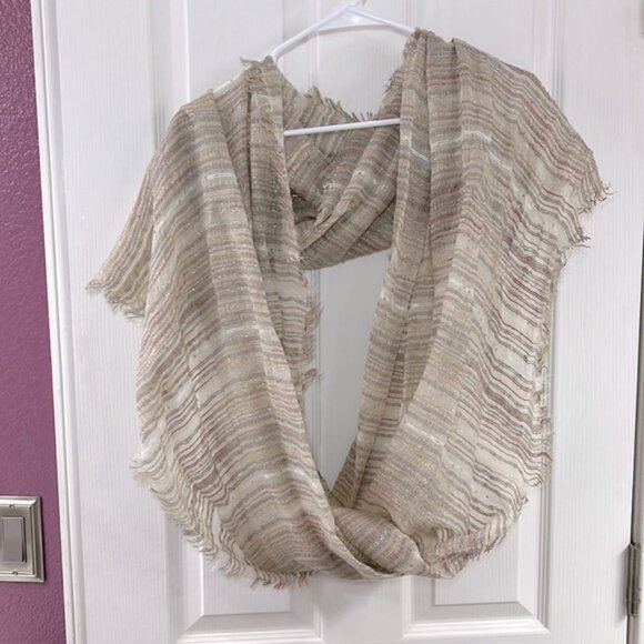 Infinity Scarf - Picture 1 of 3